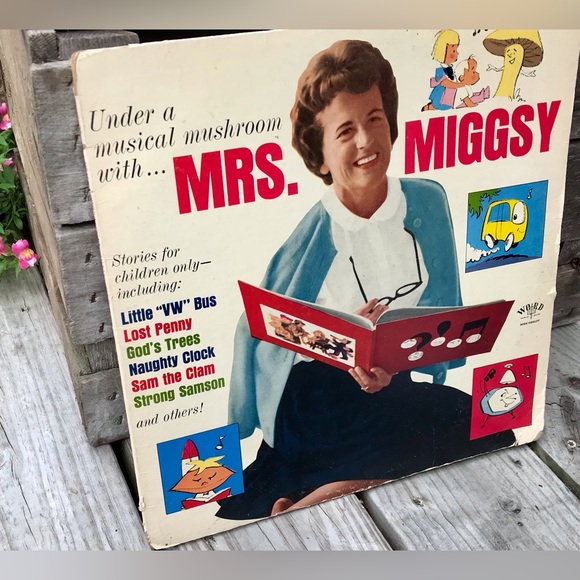 VINTAGE Childrens Vinyl Record Kids Stories Under Magic Mushroom Little VW Bus - Picture 8 of 9